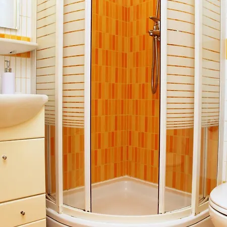 بيت ضيافة Mito And تروغير