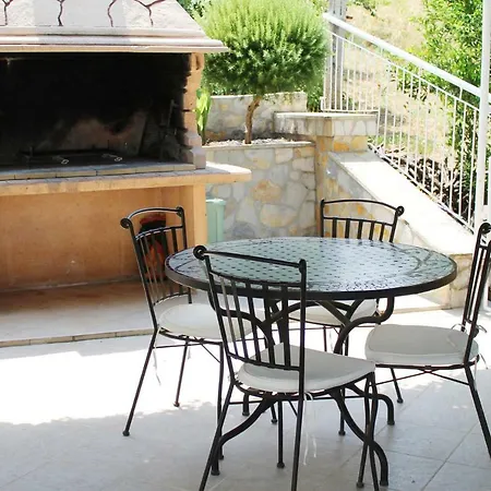 بيت ضيافة Mito And تروغير