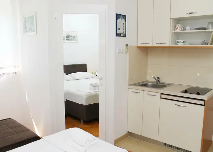 Mito And 招待所 3*