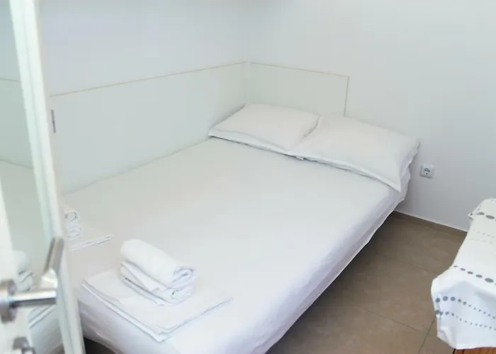 招待所 Mito And 特罗吉尔