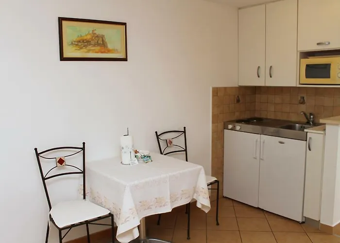 Casa de hóspedes Mito And