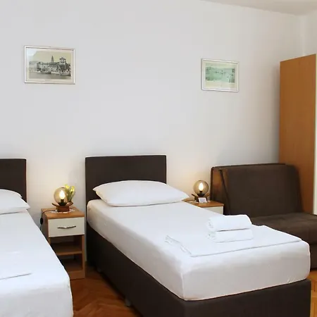 Mito And 3* Trogir