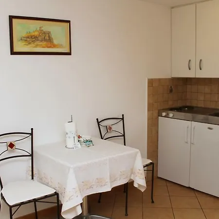 Gostinjska kuća Mito And